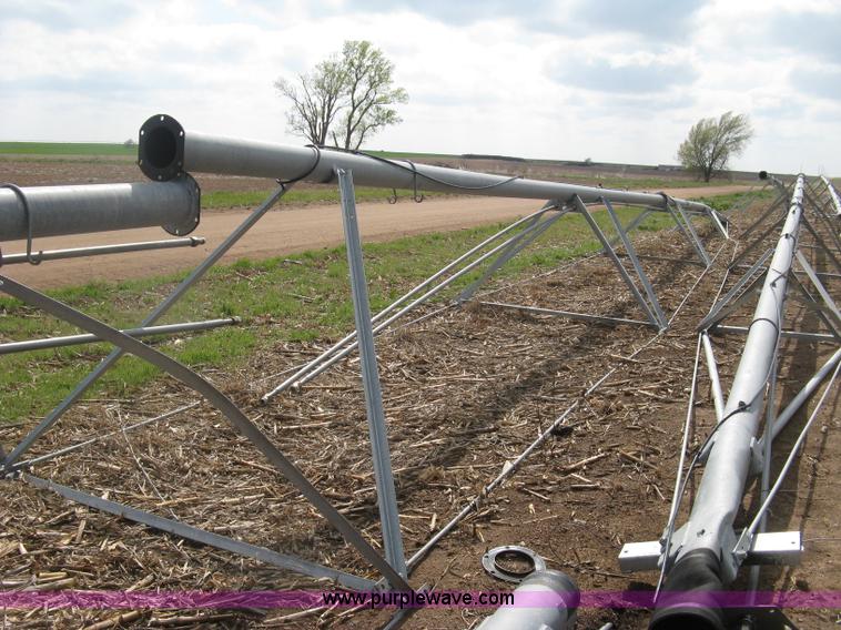 image for item H8665 2014 T-L irrigation system pivot