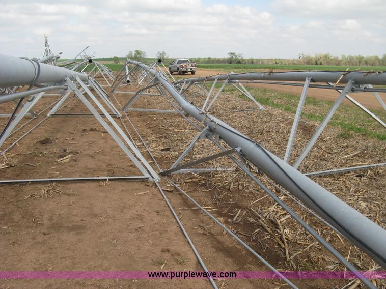 image for item H8665 2014 T-L irrigation system pivot
