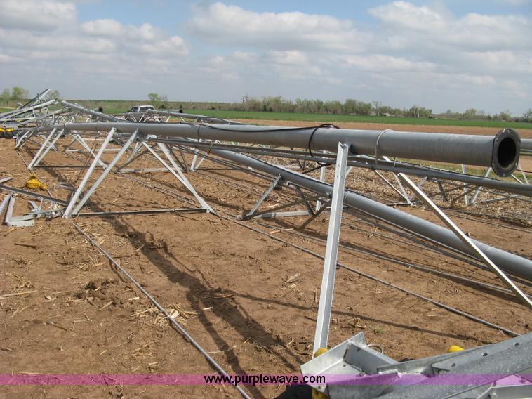image for item H8665 2014 T-L irrigation system pivot