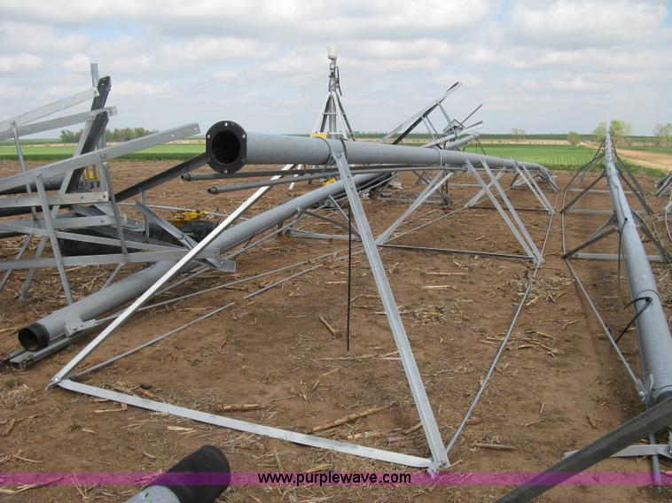 image for item H8665 2014 T-L irrigation system pivot