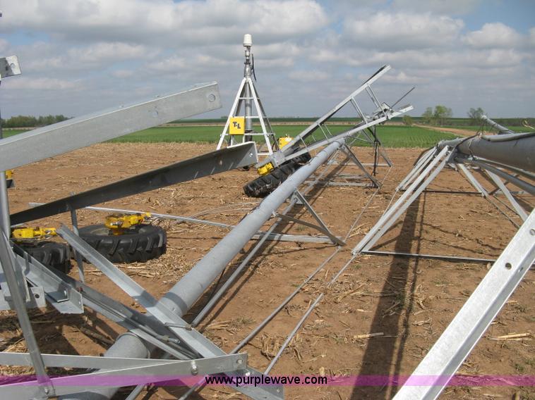 image for item H8665 2014 T-L irrigation system pivot