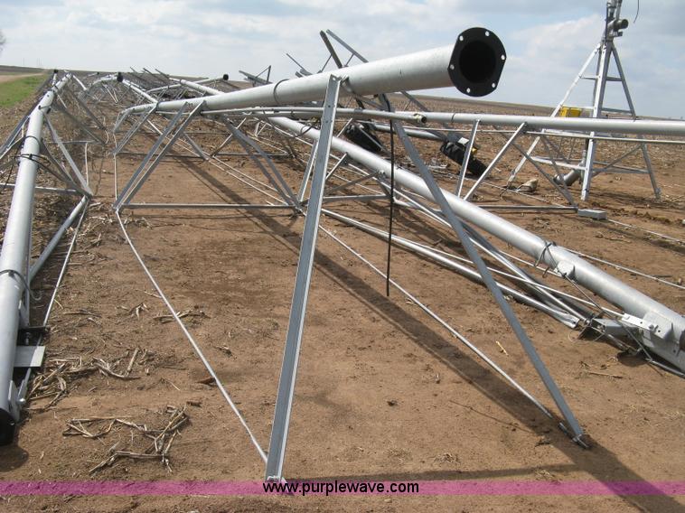 image for item H8665 2014 T-L irrigation system pivot