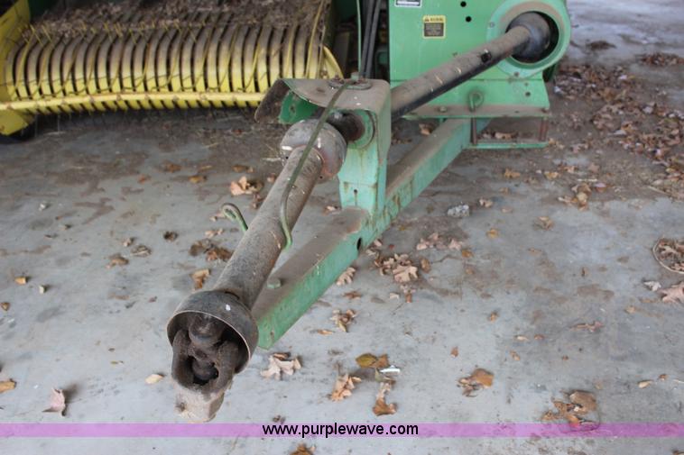 image for item I1741 1985 John Deere 347 small square baler
