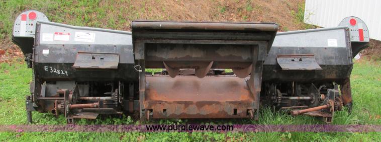 image for item I3051 Allis Chalmers 438A corn head