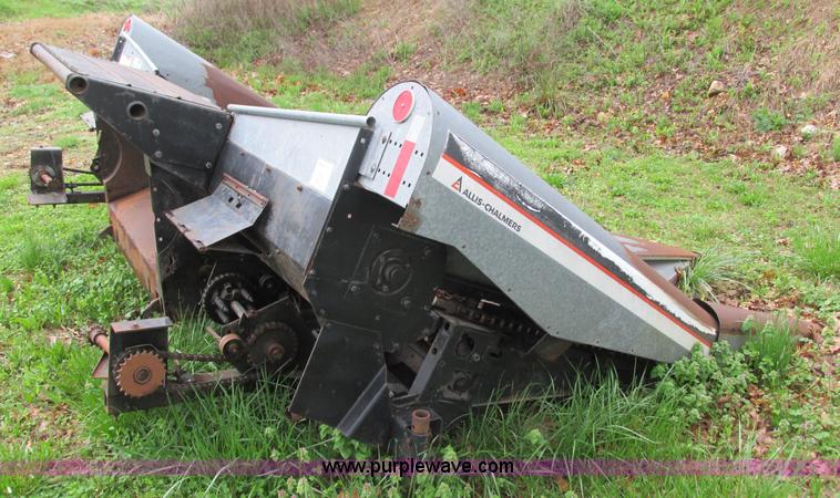 image for item I3051 Allis Chalmers 438A corn head