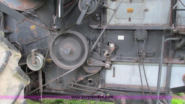 image for item I3052 1979 Gleaner M2 combine