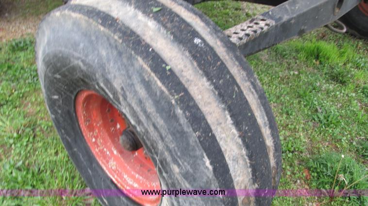 image for item I3052 1979 Gleaner M2 combine