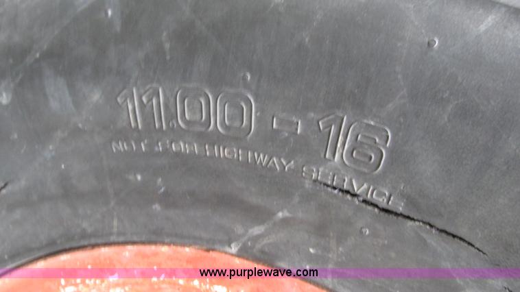 image for item I3052 1979 Gleaner M2 combine