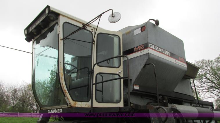 image for item I3052 1979 Gleaner M2 combine