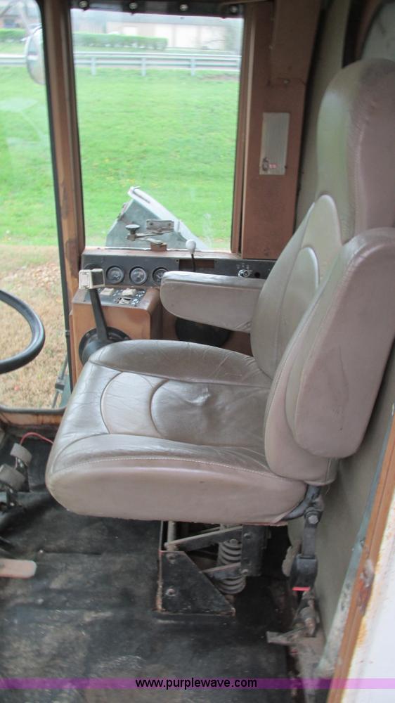 image for item I3052 1979 Gleaner M2 combine