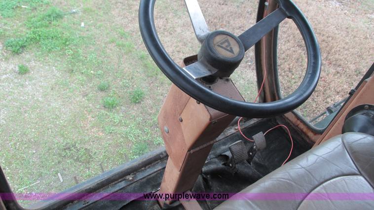 image for item I3052 1979 Gleaner M2 combine