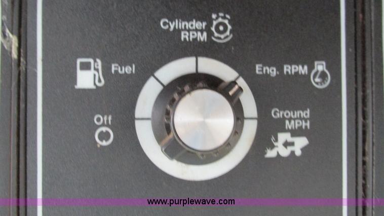 image for item I3052 1979 Gleaner M2 combine