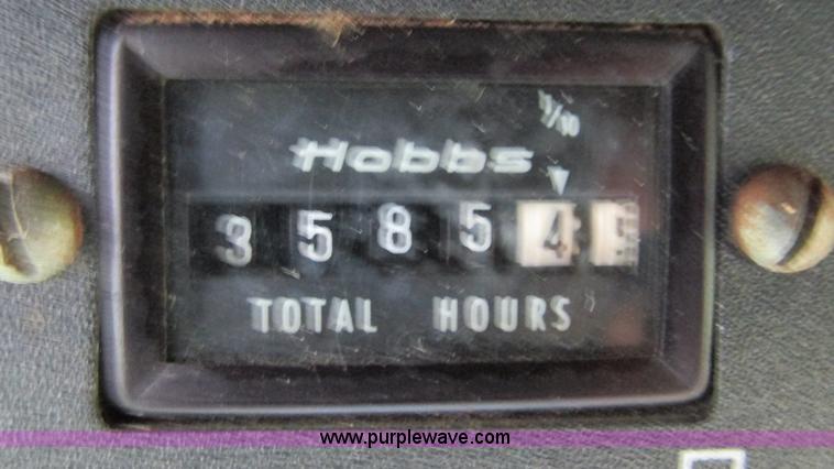 image for item I3052 1979 Gleaner M2 combine