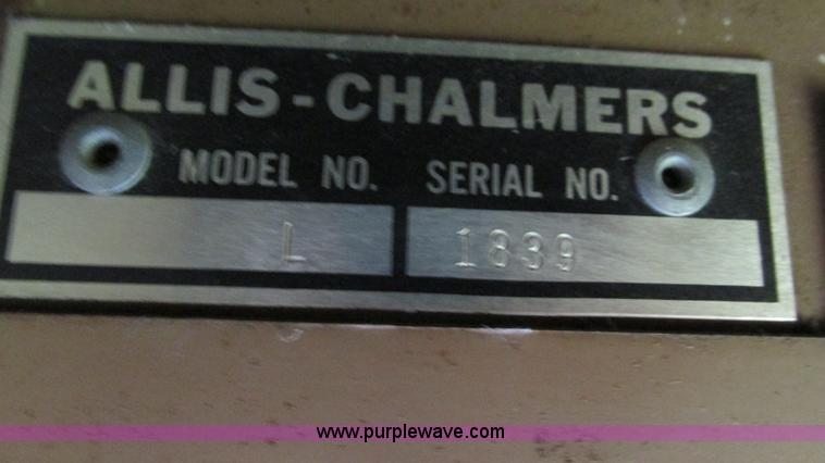 image for item I3052 1979 Gleaner M2 combine