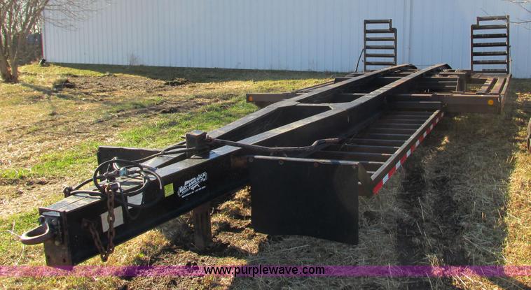 image for item I3751 1994 Mid-america combine/sprayer trailer