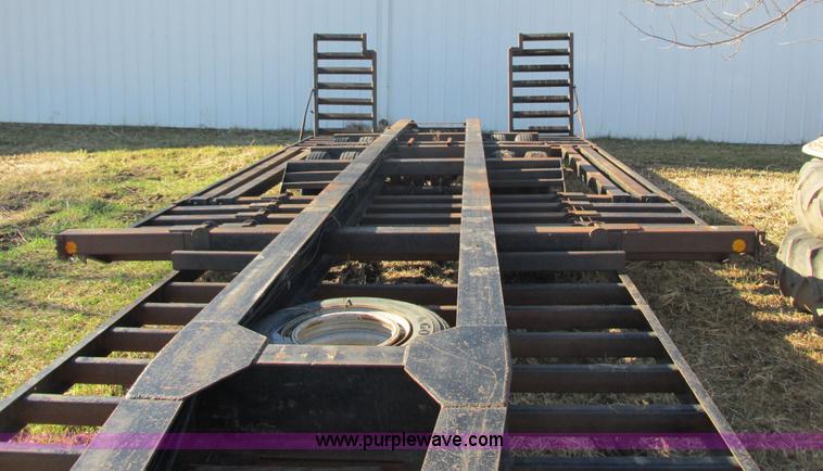 image for item I3751 1994 Mid-america combine/sprayer trailer