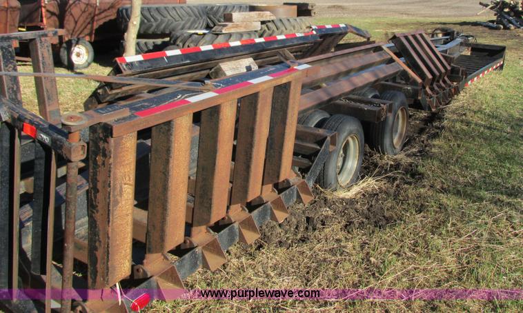 image for item I3751 1994 Mid-america combine/sprayer trailer