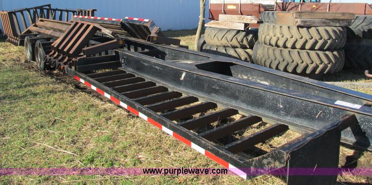 image for item I3751 1994 Mid-america combine/sprayer trailer