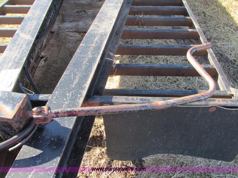 image for item I3751 1994 Mid-america combine/sprayer trailer