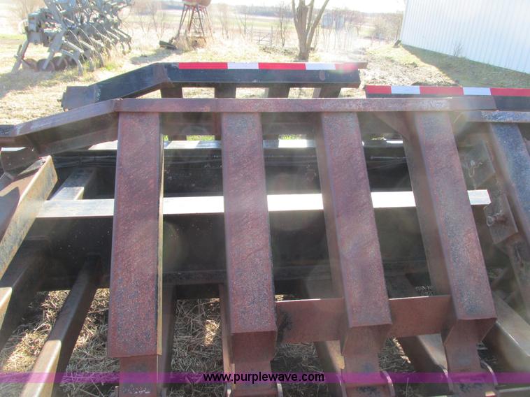 image for item I3751 1994 Mid-america combine/sprayer trailer