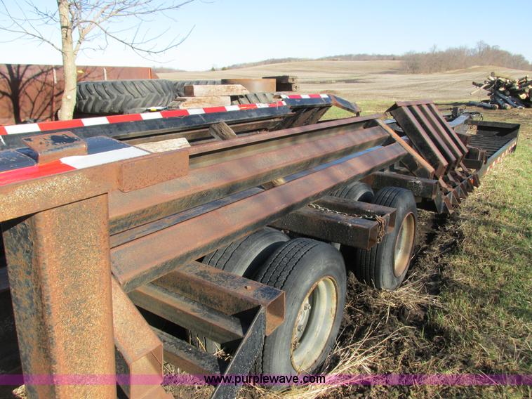 image for item I3751 1994 Mid-america combine/sprayer trailer