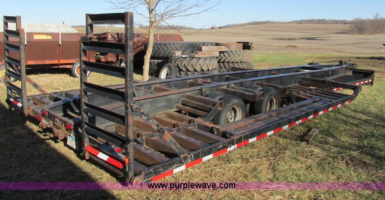 image for item I3751 1994 Mid-america combine/sprayer trailer