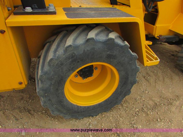 image for item I6507 1997 Swinger 2000 wheel loader