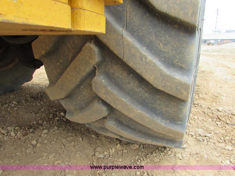 image for item I6507 1997 Swinger 2000 wheel loader