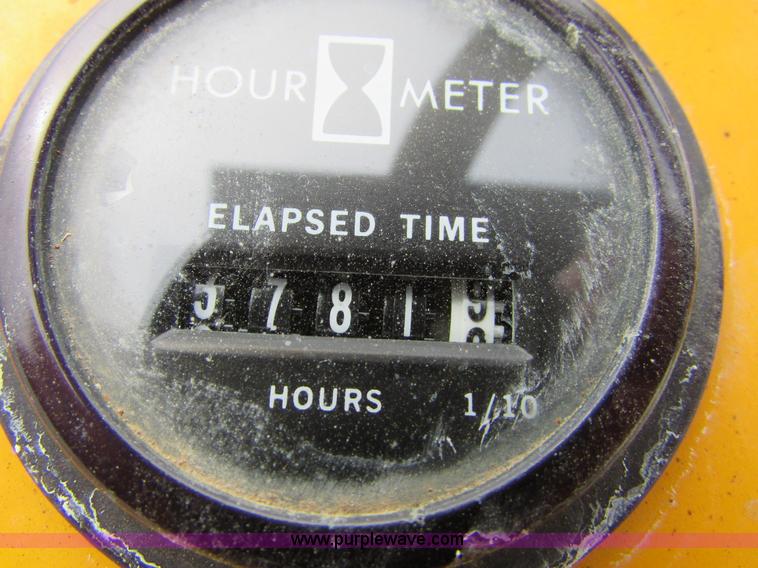 image for item I6507 1997 Swinger 2000 wheel loader