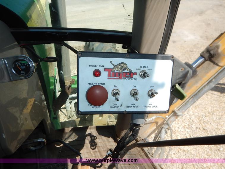 image for item J3970 2005 John Deere 6615 tractor