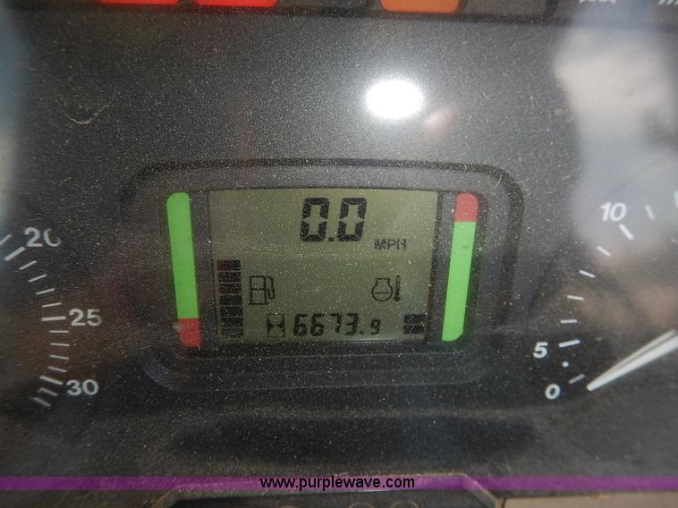 image for item J3970 2005 John Deere 6615 tractor