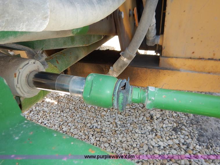 image for item J3970 2005 John Deere 6615 tractor