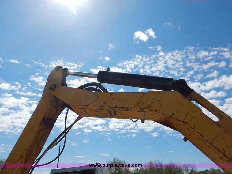 image for item J3970 2005 John Deere 6615 tractor