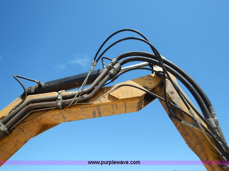 image for item J3970 2005 John Deere 6615 tractor