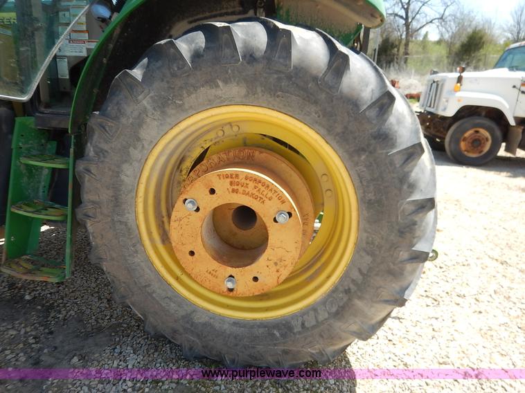 image for item J3970 2005 John Deere 6615 tractor