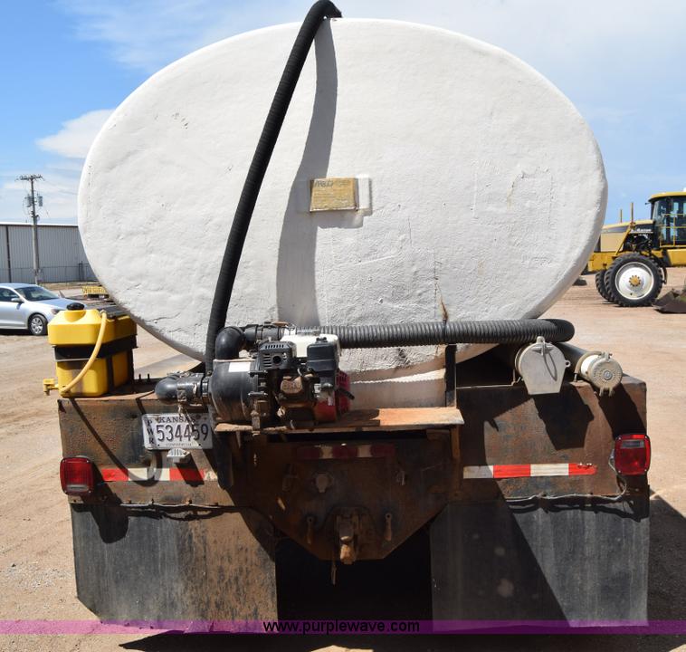 image for item J6657 1985 Mack water tanker truck