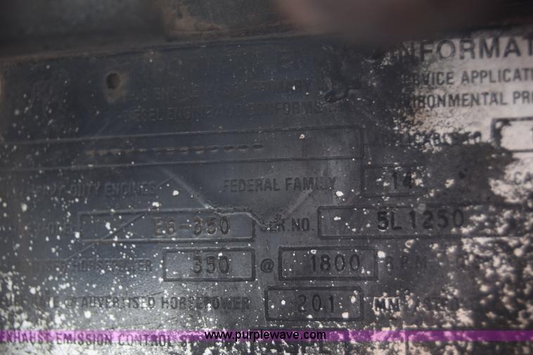 image for item J6657 1985 Mack water tanker truck