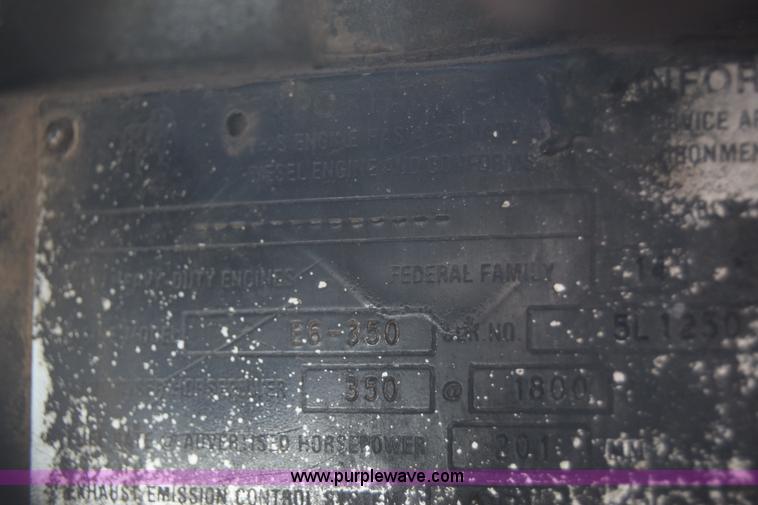 image for item J6657 1985 Mack water tanker truck