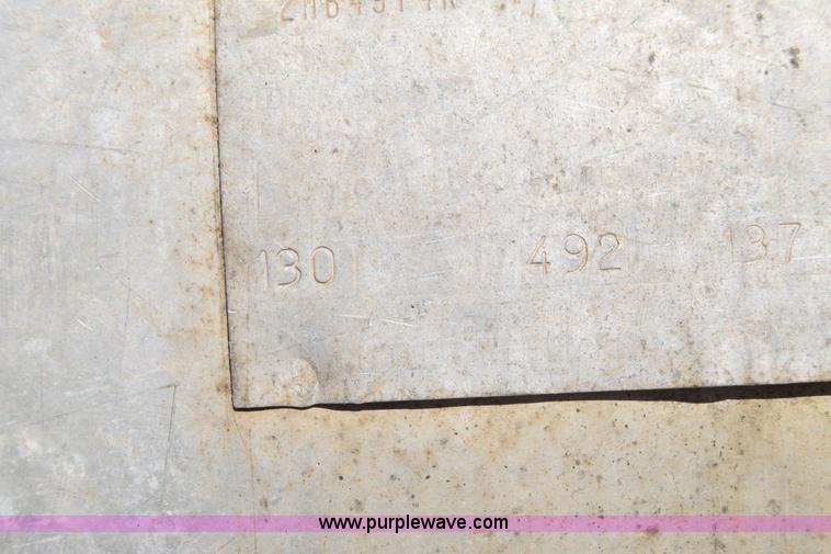 image for item J6657 1985 Mack water tanker truck