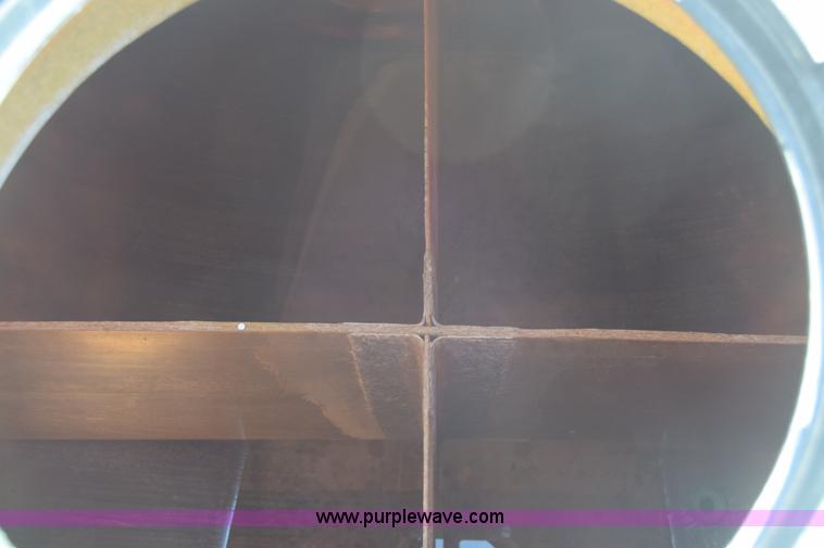 image for item J6657 1985 Mack water tanker truck