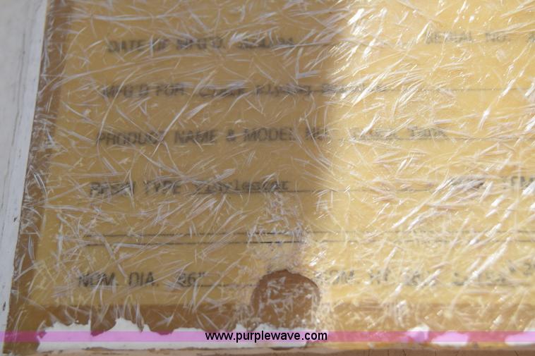 image for item J6657 1985 Mack water tanker truck