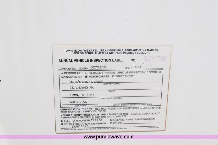 image for item J6657 1985 Mack water tanker truck