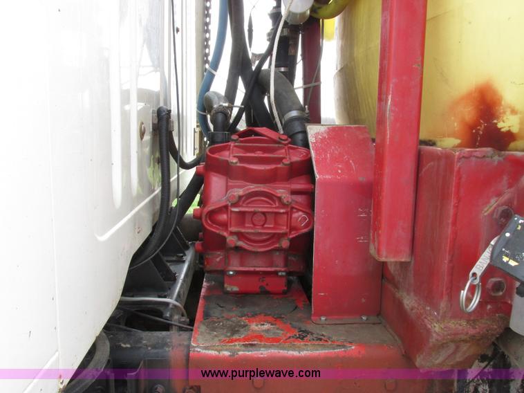 image for item K2109 1990 International 7100 self-propelled sprayer