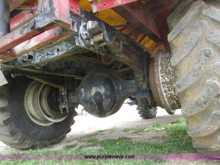 image for item K2109 1990 International 7100 self-propelled sprayer