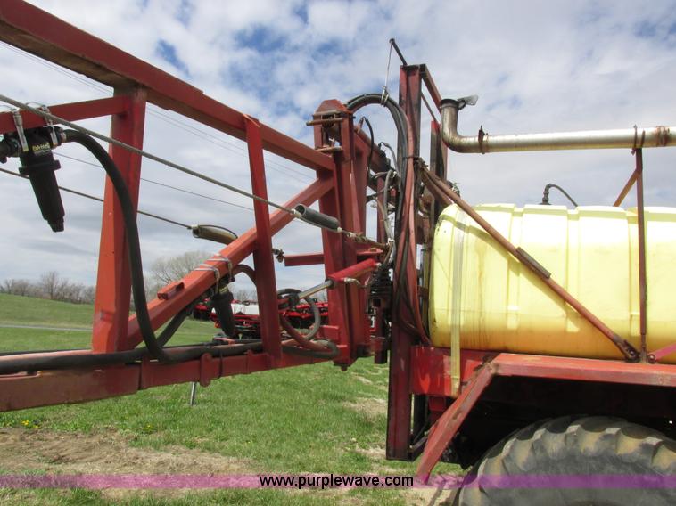 image for item K2109 1990 International 7100 self-propelled sprayer