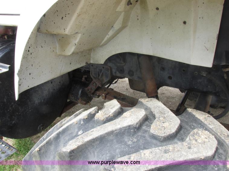 image for item K2109 1990 International 7100 self-propelled sprayer