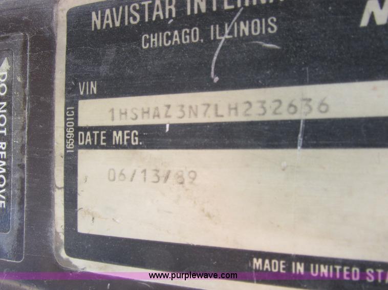 image for item K2109 1990 International 7100 self-propelled sprayer