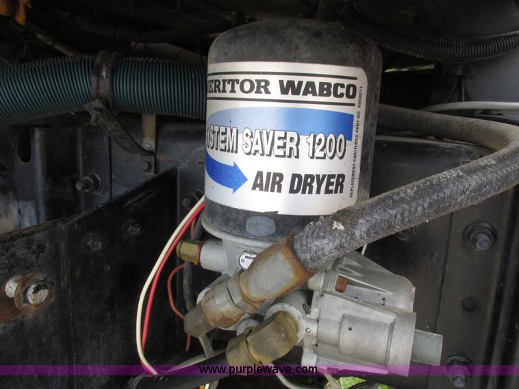 image for item K2109 1990 International 7100 self-propelled sprayer