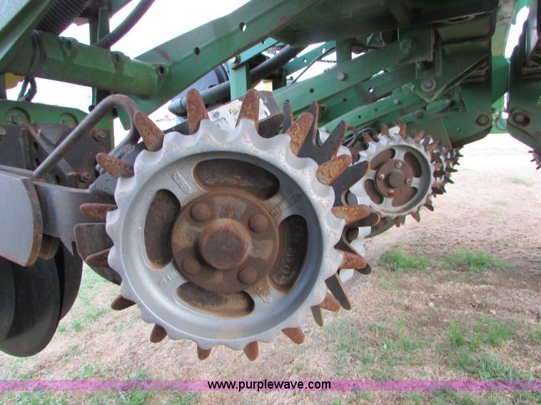 image for item K2558 2005 John Deere 1790 CCS split row no-till planter