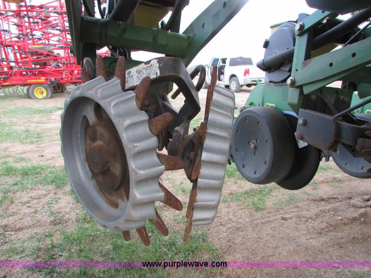 image for item K2558 2005 John Deere 1790 CCS split row no-till planter